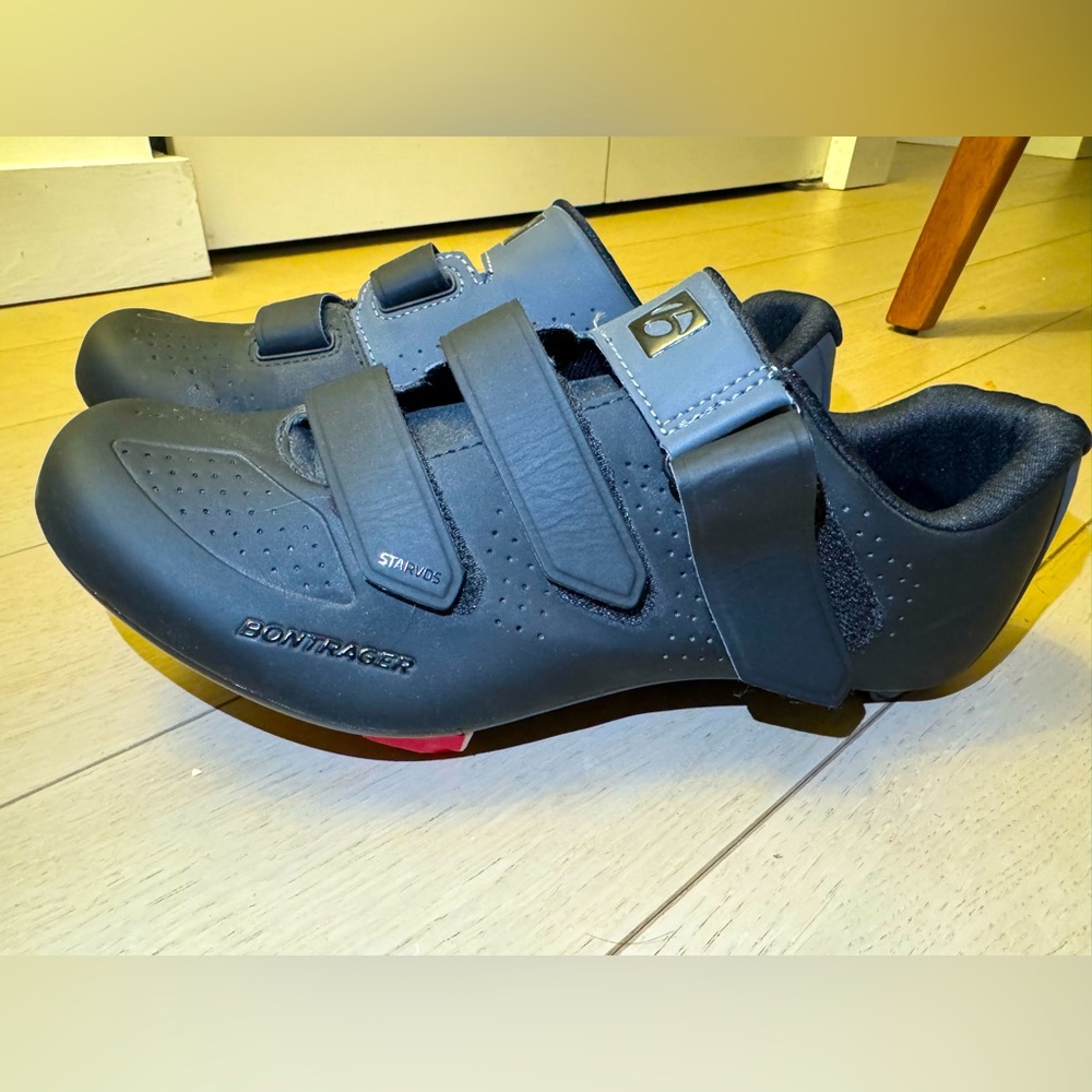 Bontrager Mens Spin Shoes - Size 10 - barely worn!!